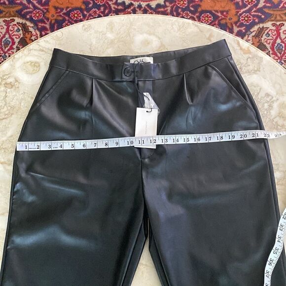 NWT Halston Faux Leather Retro Style High Waisted Pleated Trousers - Picture 14 of 16